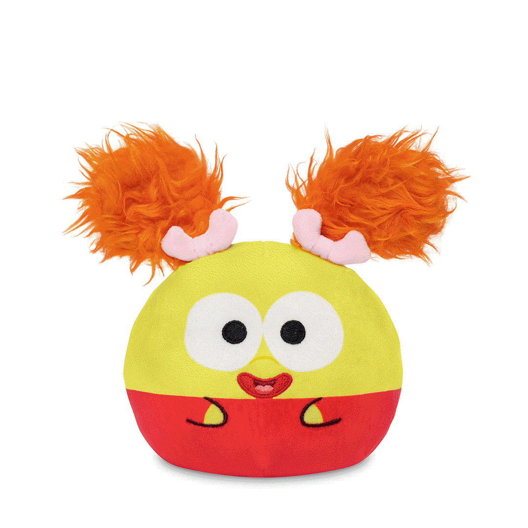 Red and Mokey 4" Reversible Plushie Unisex