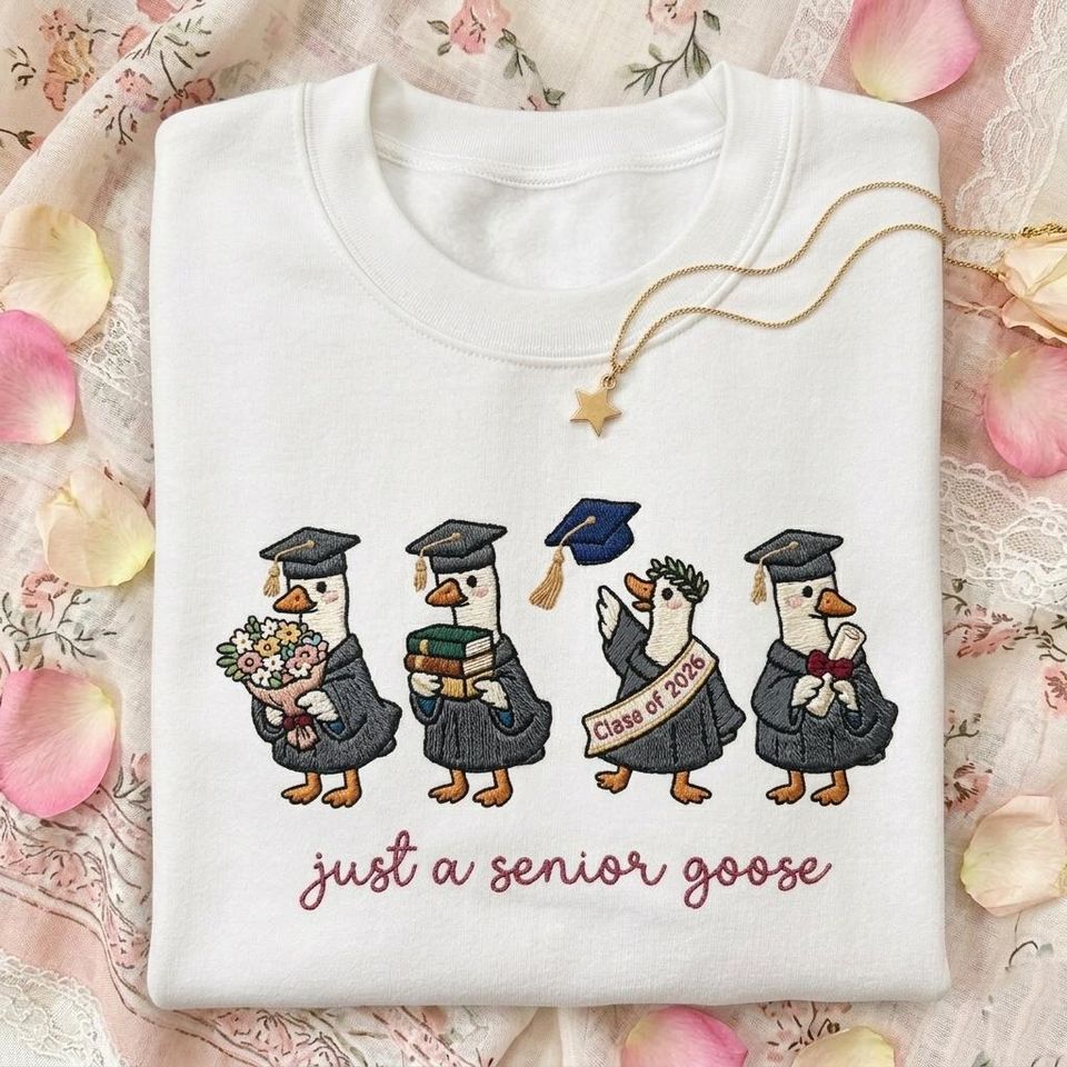 Custom Senior Goose - Graduation Gift, Personalized Crewneck for Class of 2026, Funny and Cute Graduate