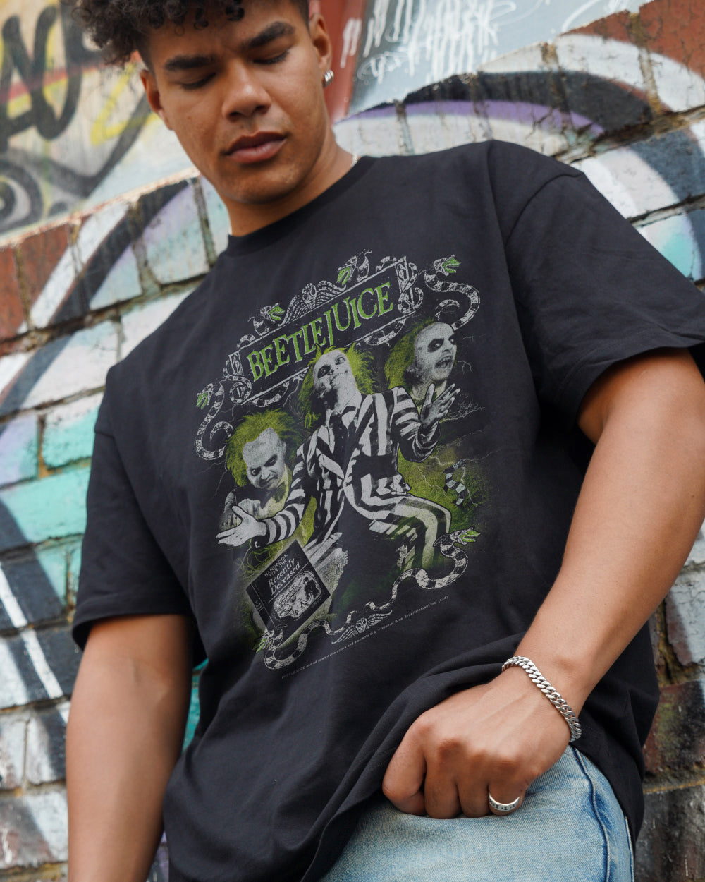 Hand Book Oversized Tee Unisex
