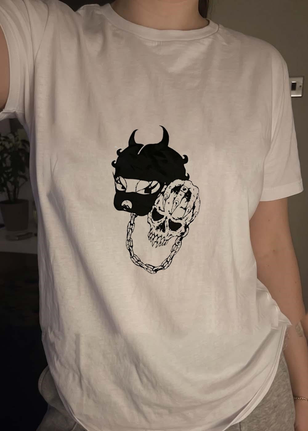 Devil Betty Skull Chain Graphic Art T-Shirt