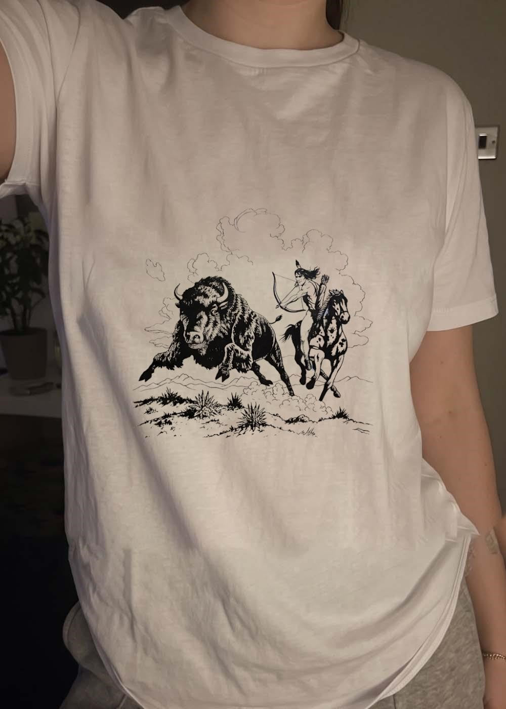 Mm Native American Hunting Bison Horseback Archery Illustration T-Shirt
