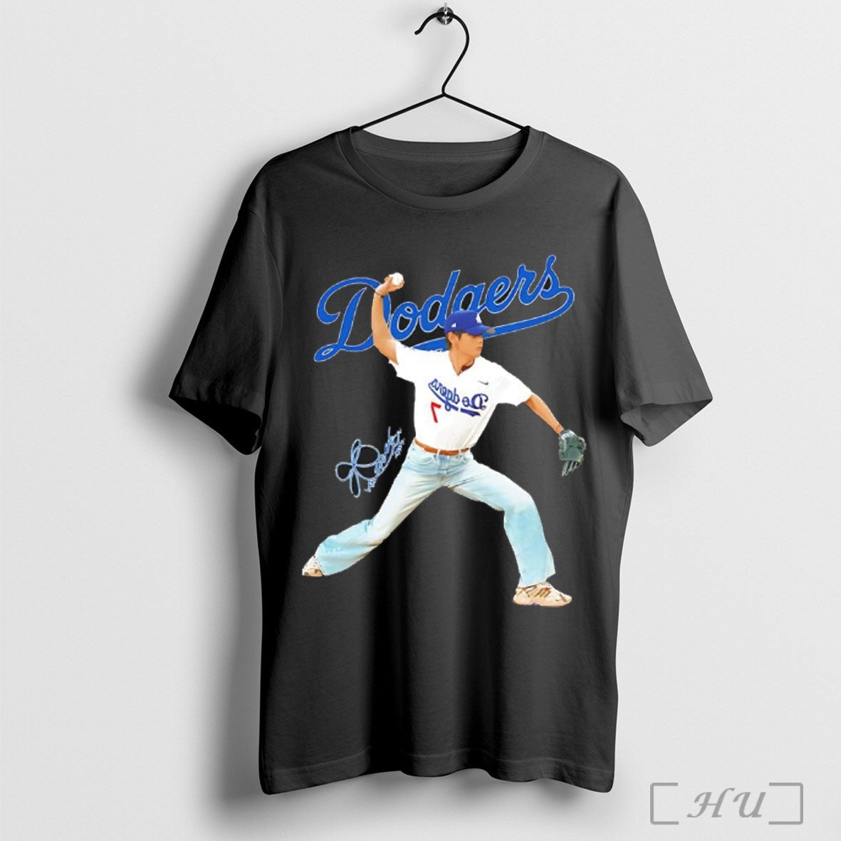 Officials V Bts X Los Angeles Dodgers Baseball Throwing Position Signature T Shirt Unisex