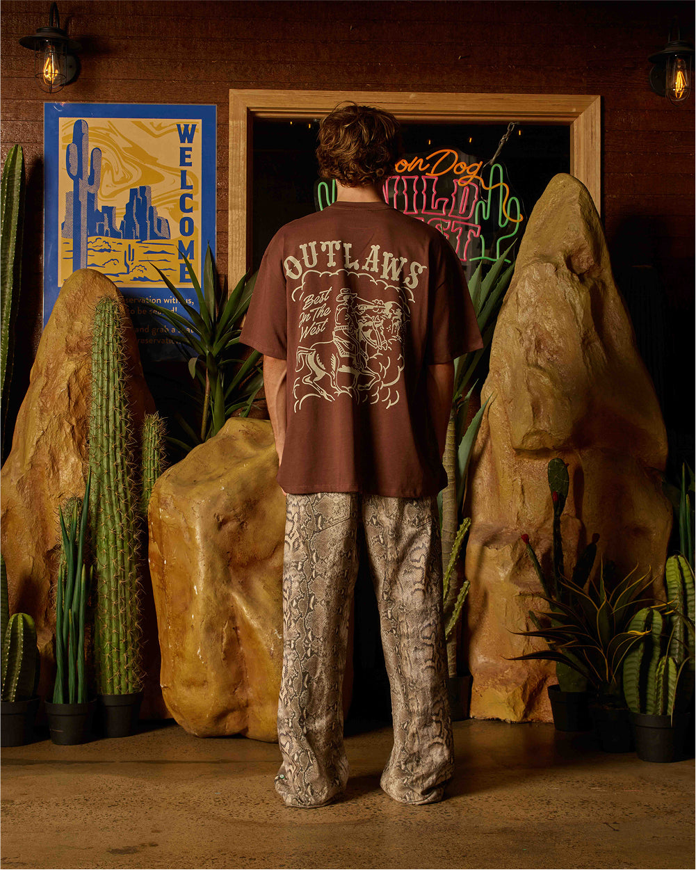 Outlaws Oversized Tee Unisex