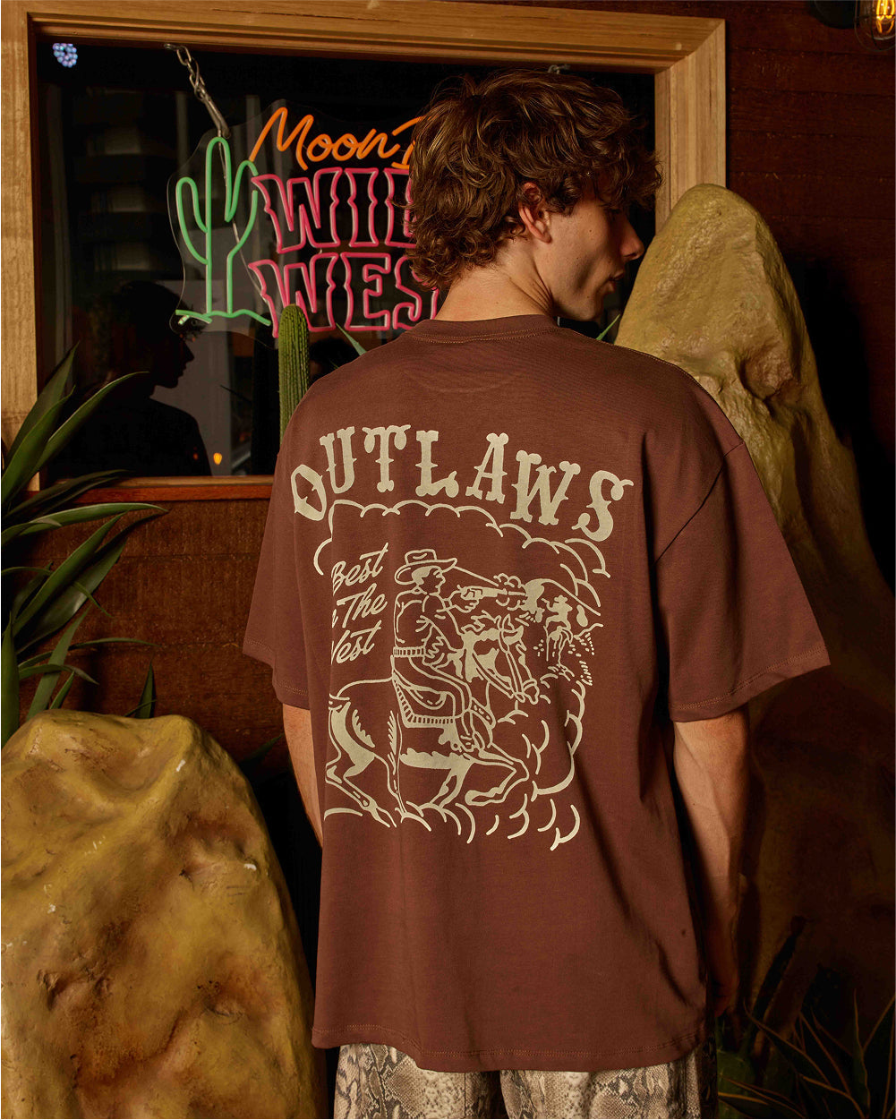Outlaws Oversized Tee Unisex