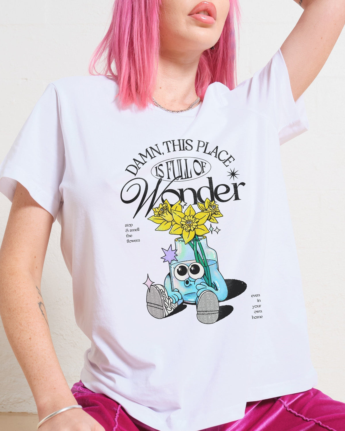 Damn This Place is Full of Wonder Women's Tee Unisex