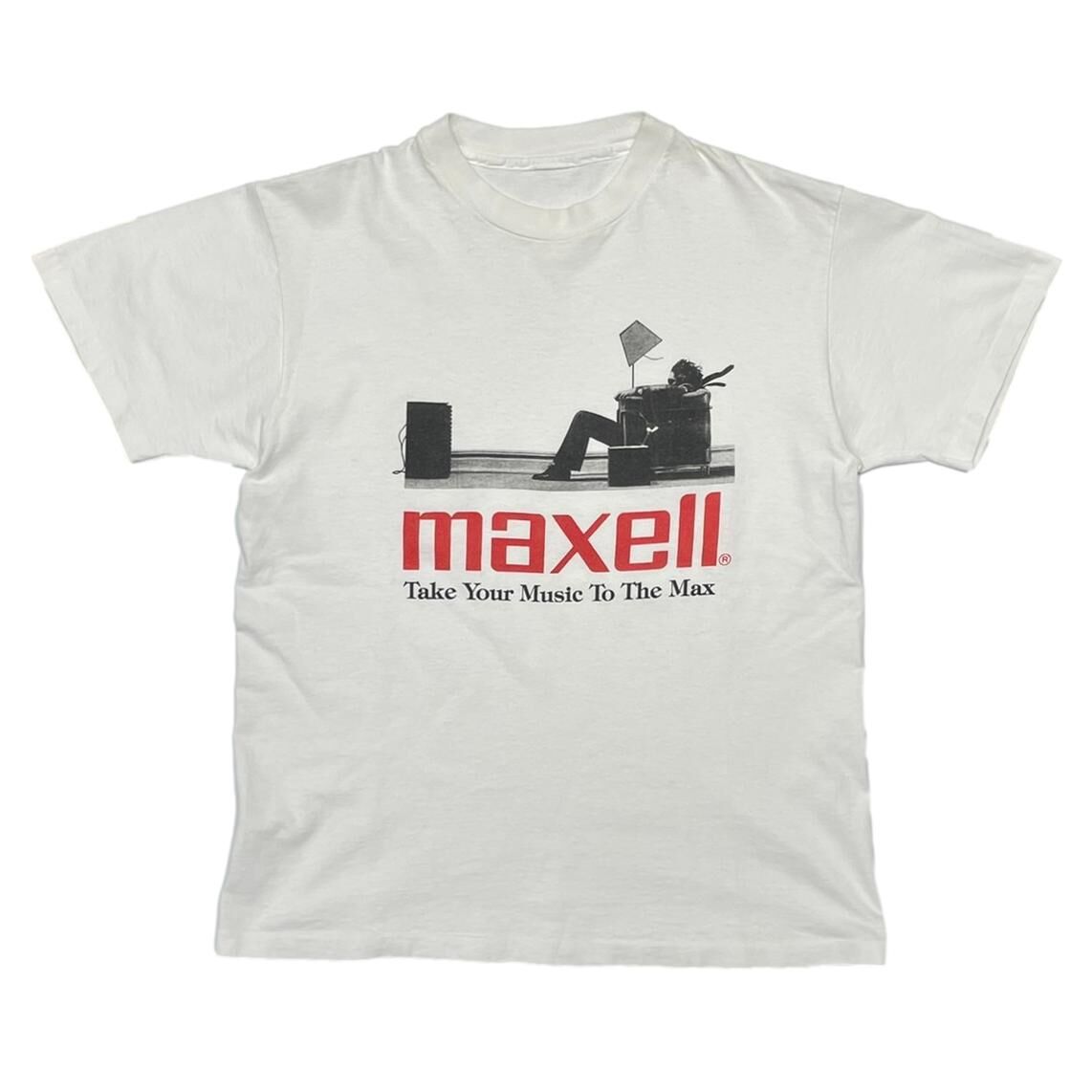 MAXELL TAKE YOUR MUSIC TO THE MAX WHITE FITS M-L