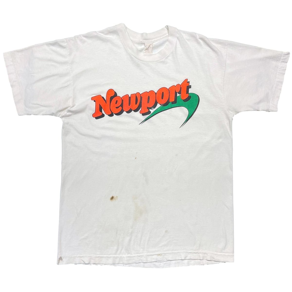 NEWPORT LOGO WHITE FITS LARGE 9679