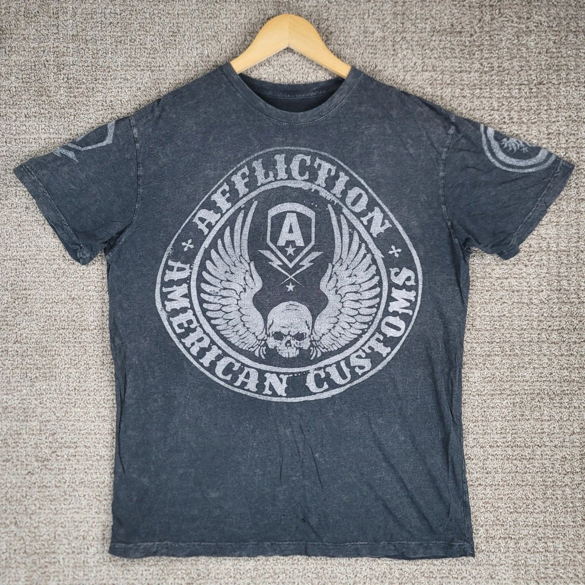 Affliction American Customs Flag Graphic Mens Large Gray Skull Wings Unisex