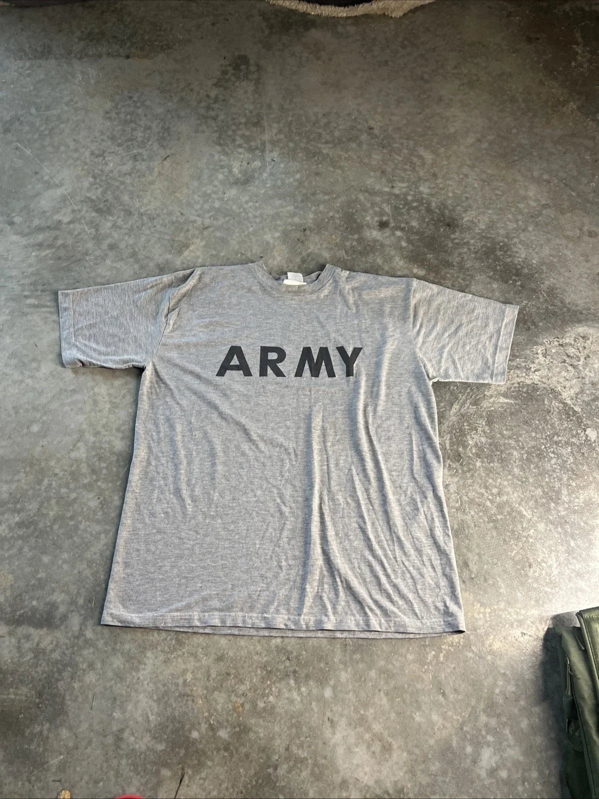 Vintage US Army Shirt Mens Gray PT Military Issue Fitness Work Out Size Large Unisex