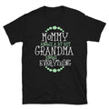 Grandma Knows Everything Funny Cute Grandma Mom Humor T-Shirt