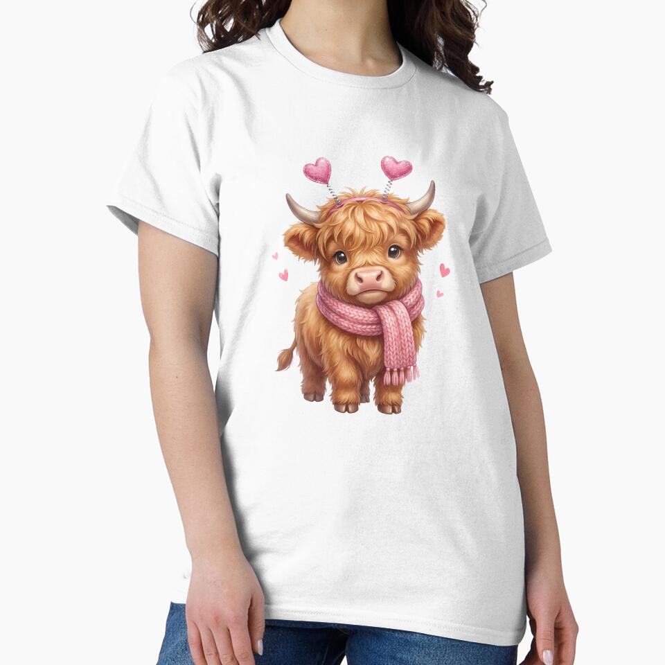 Cute Highland Cow Design For Women Girls Teens Scottish Highland Cow T-Shirt by PalleteCreation
