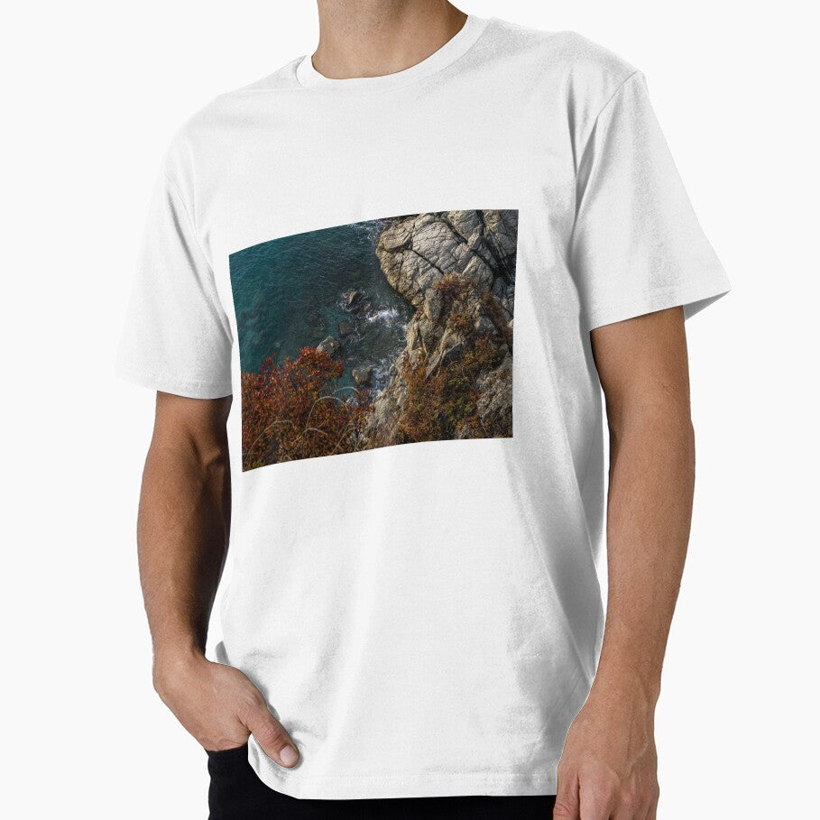 Ocean Waves Along the Rocks by LindsCreations