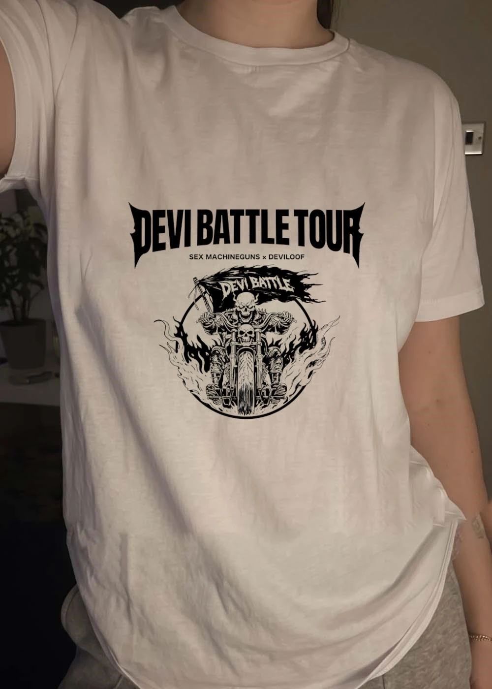 Devi Battle Tour Sex Machineguns x Deviloof Skull Motorcycle T-Shirt