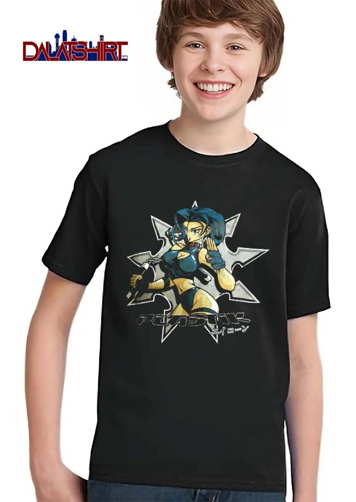 Plastik Anime Kunoichi Holding Nunchucks Distressed Shuriken shirt