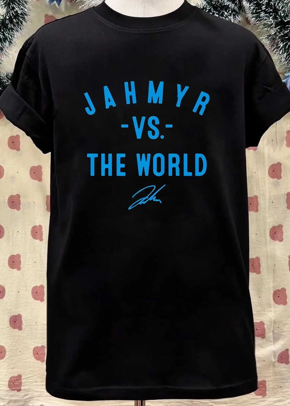 Jahmyr Signature vs the World Lions T-Shirt
