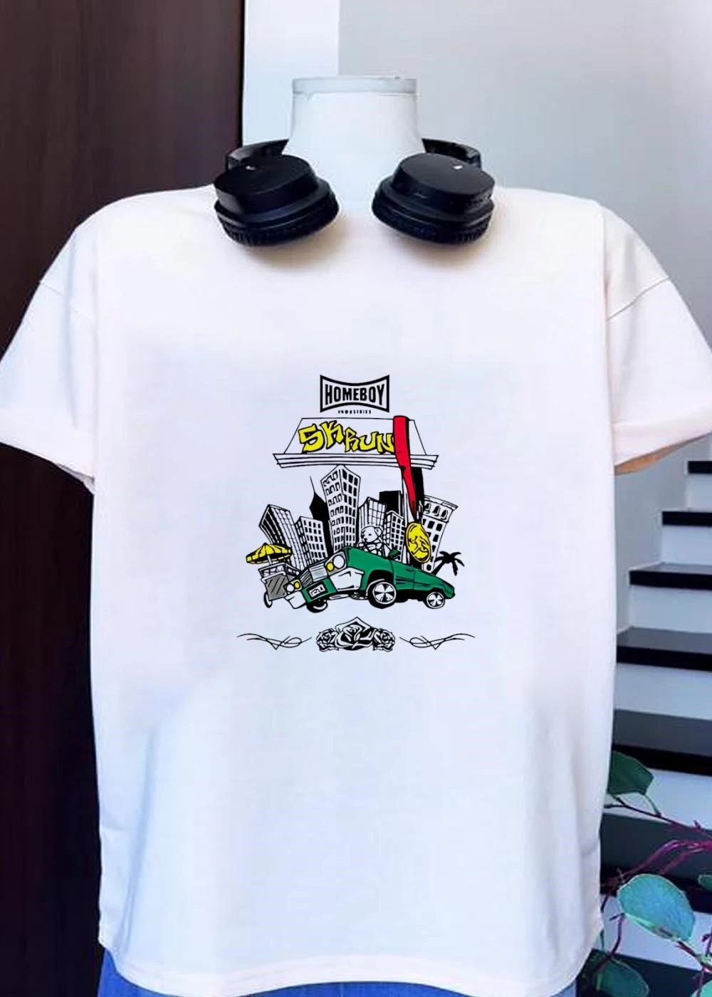 Homeboy Skrun Teddy Bear Driving Sports Car Medal City Streetwear T-Shirt
