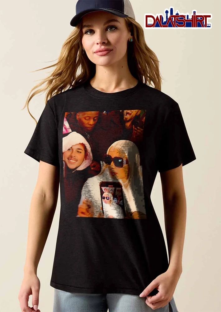 Nicki Minaj Blonde Wig Sunglasses Fur Coat Fans Smartphone Selfie Photo shirt