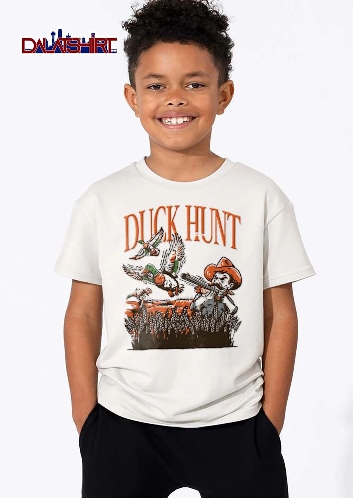 Duck Hunt Vintage Cartoon Hunter Shotgun Flying Mallards shirt