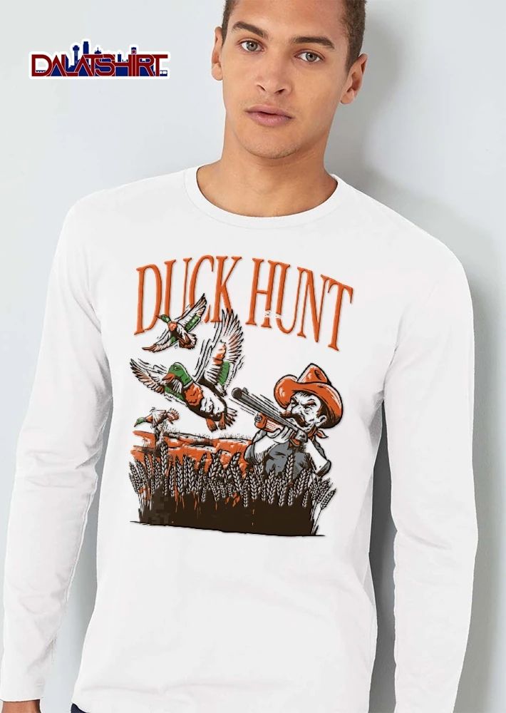Duck Hunt Vintage Cartoon Hunter Shotgun Flying Mallards shirt