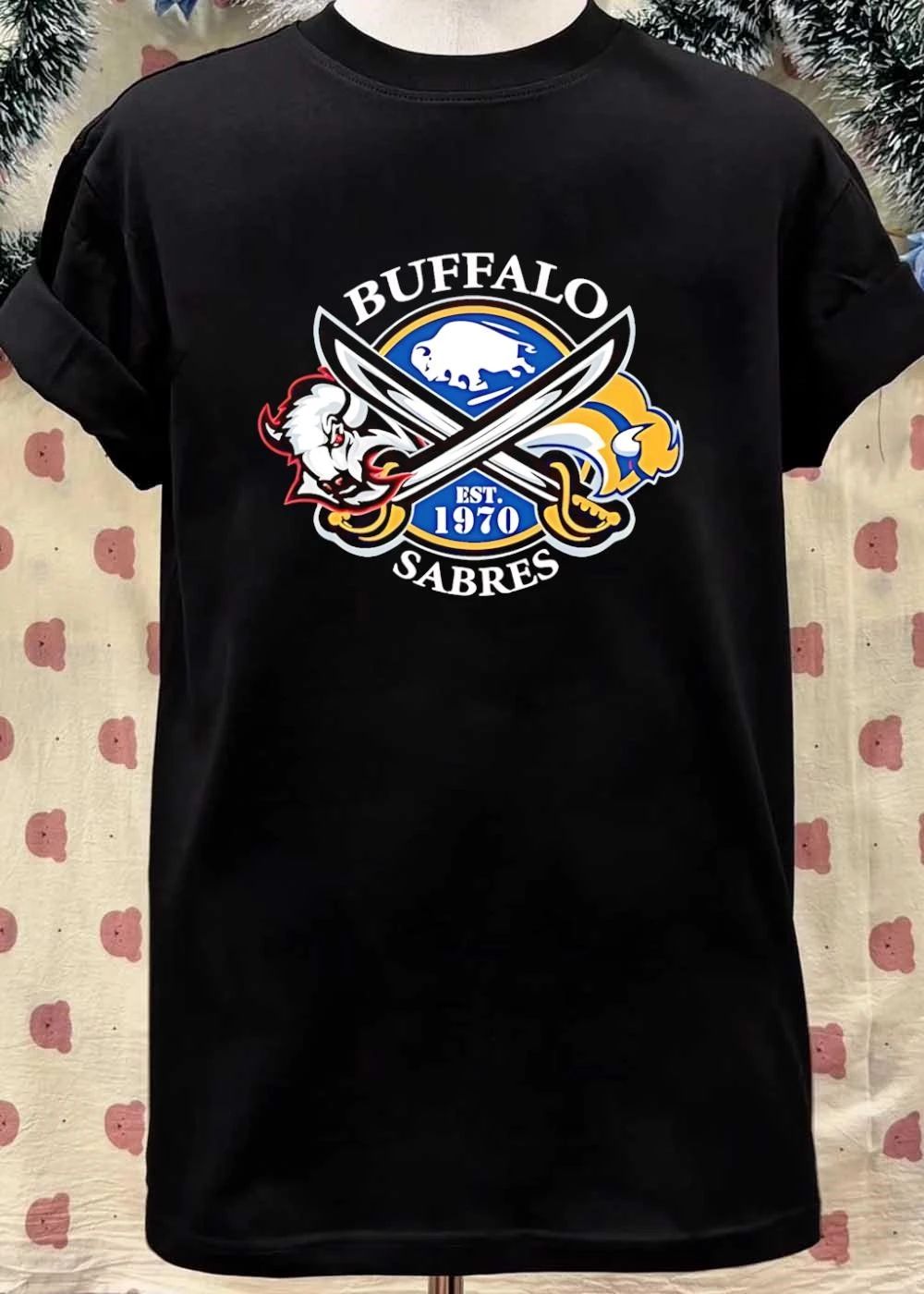 Buffalo Sabres est 1970 Crossed Sabers Logo T-Shirt