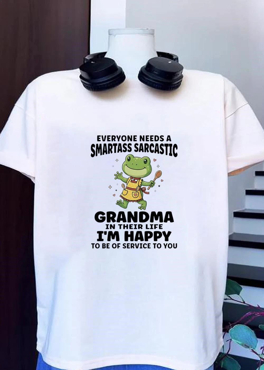 Funny Frog Grandma Cooking Everyone Needs a Smartass Sarcastic in Their Life shirt