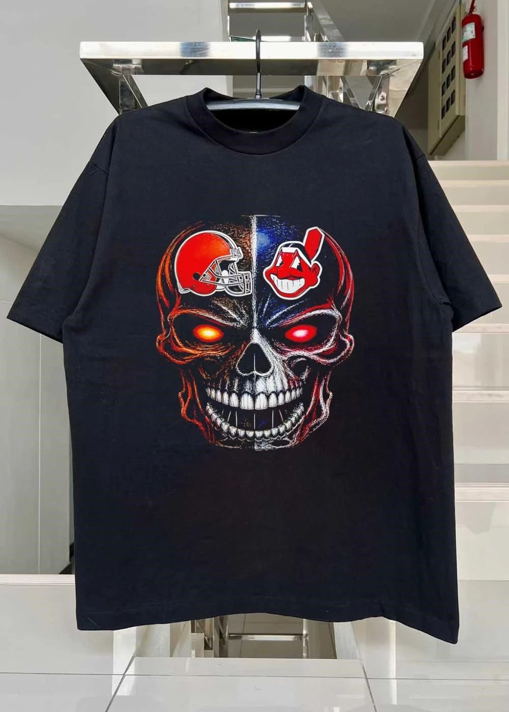 Cleveland Sports Skull Helmet Mascot Fan Apparel Browns Indians T-Shirt